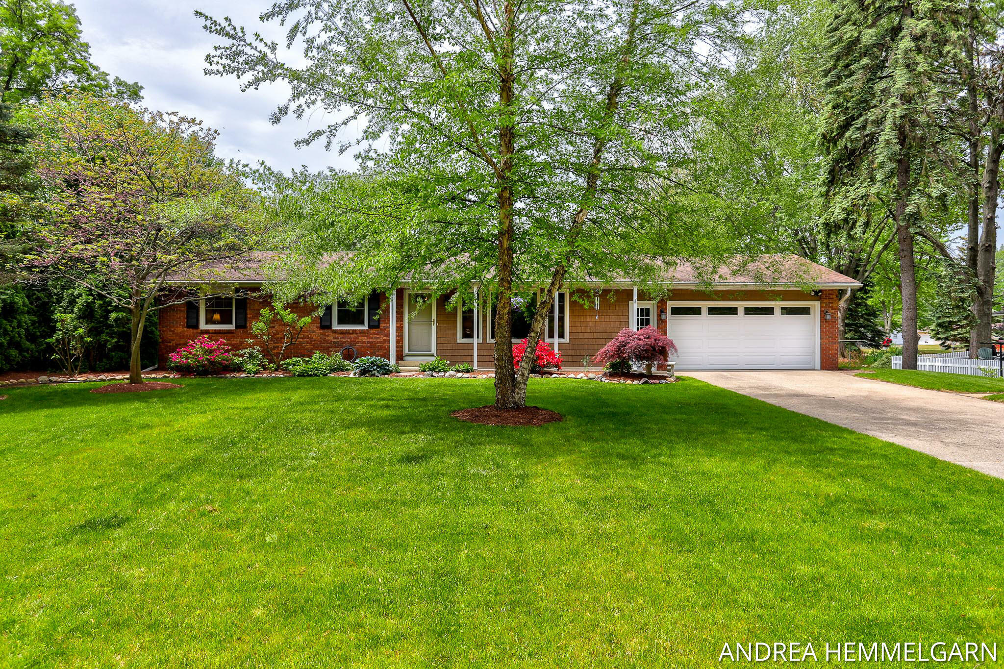 Property Photo:  116 Wood Avenue  MI 49424 