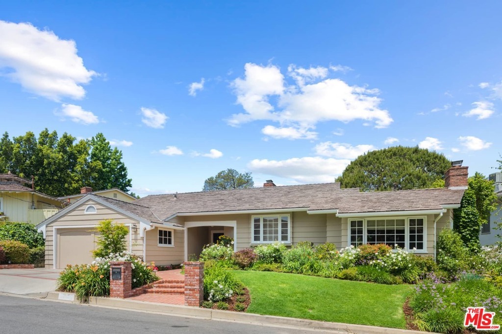 Property Photo:  2119 Linda Flora Drive  CA 90077 