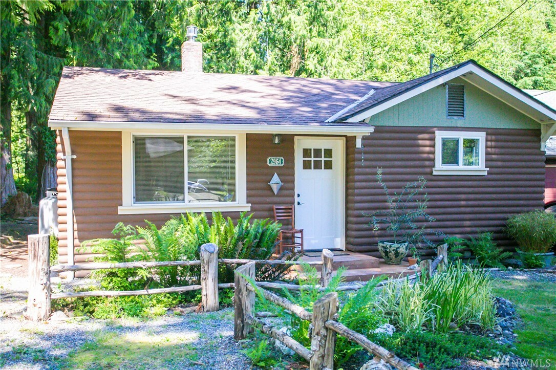 Property Photo:  2964 Cedar Lane  WA 98284 