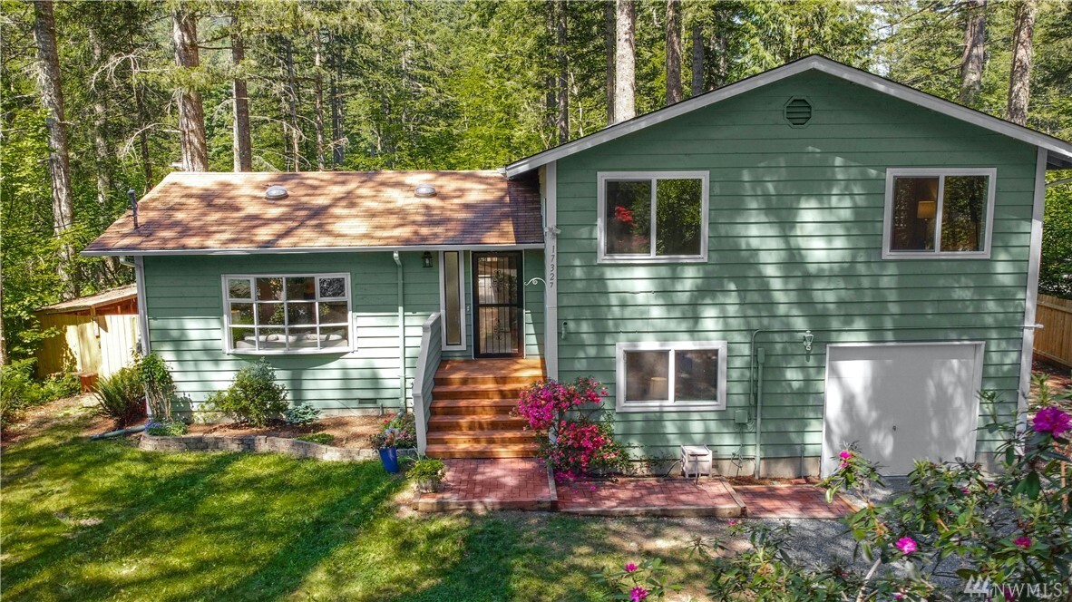 Property Photo: 17327 428th Ave SE WA 98045