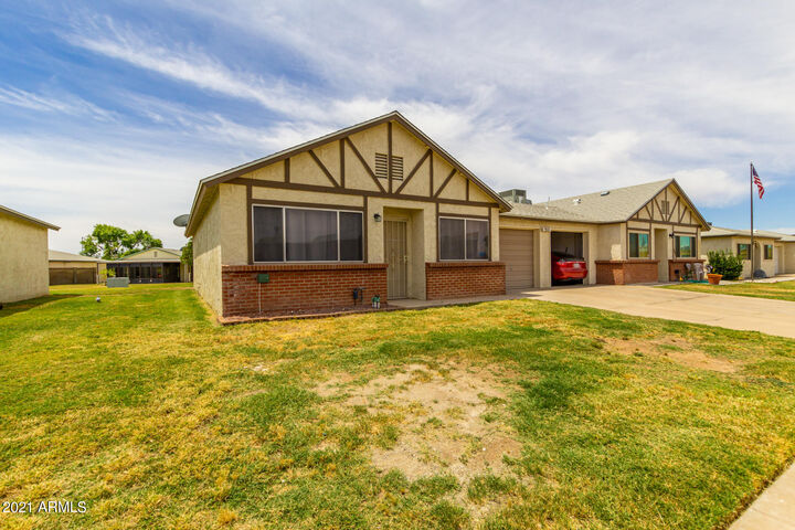 Property Photo:  9515 W North Lane B  AZ 85345 