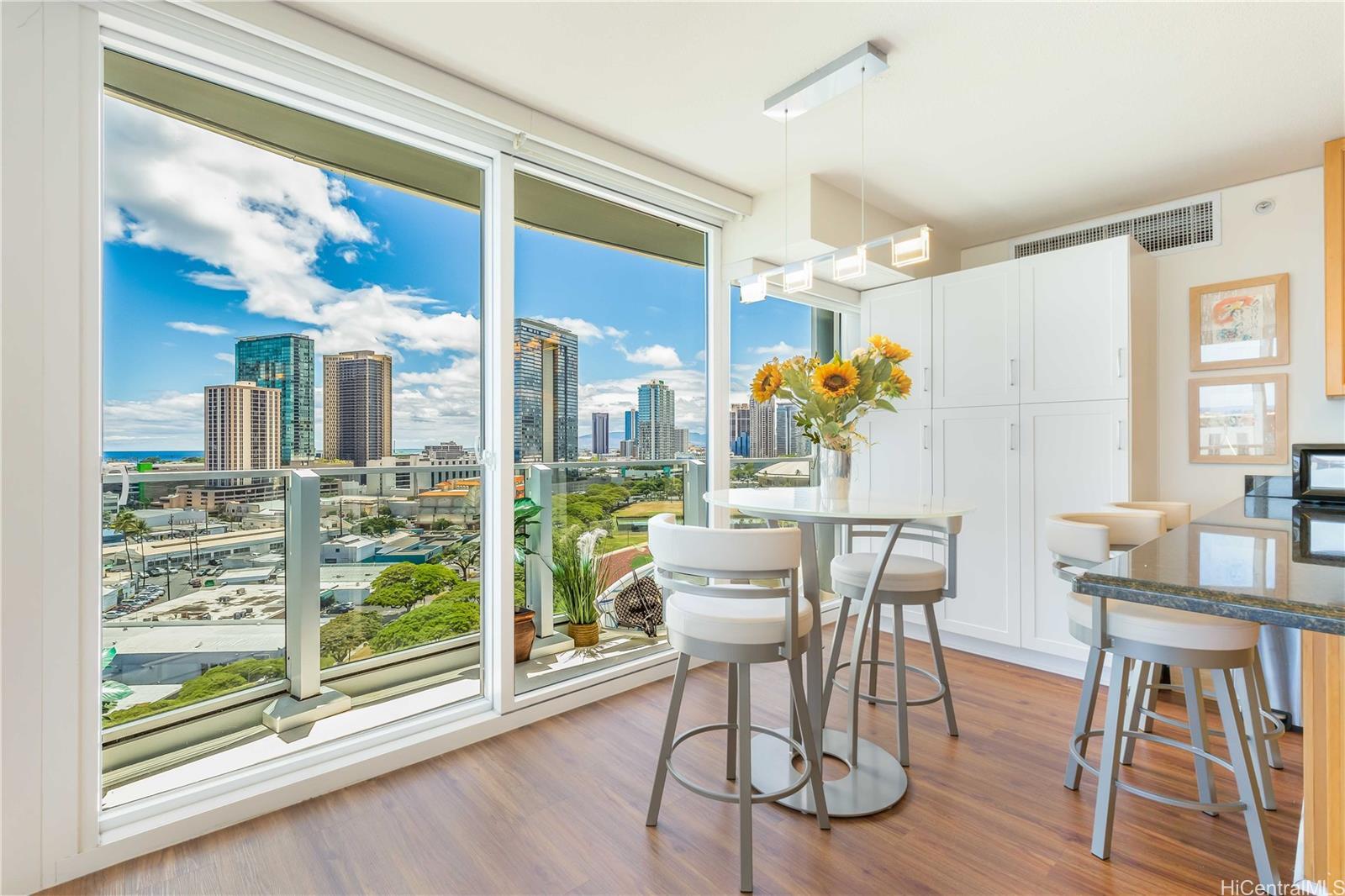 Property Photo: 1288 Kapiolani Boulevard I-1708 HI 96814