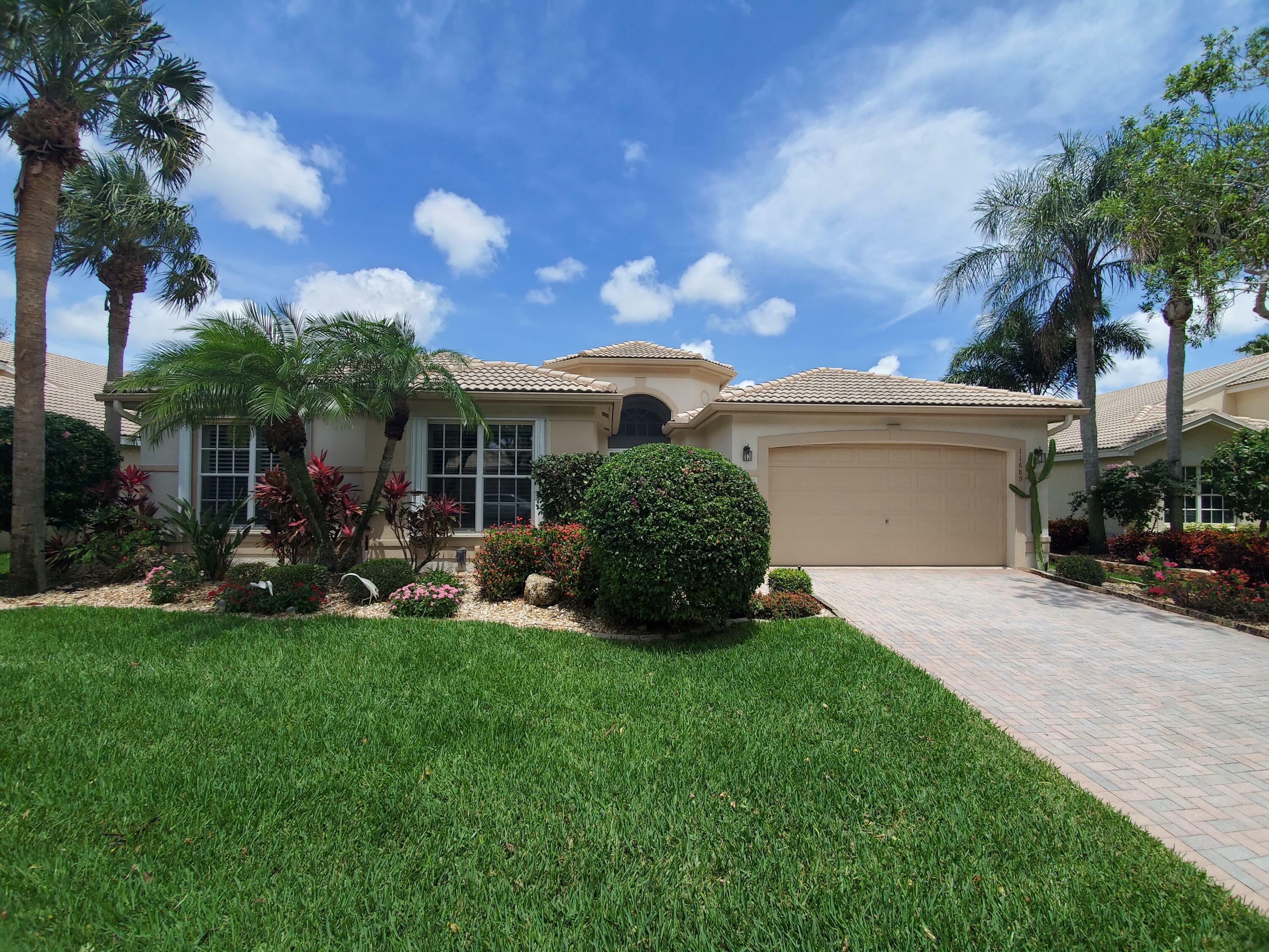 Property Photo:  11685 Pamplona Boulevard  FL 33437 