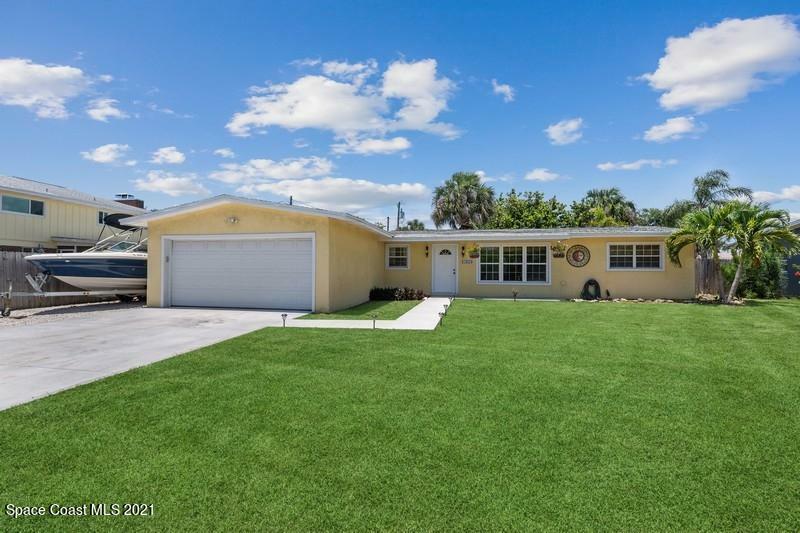 Property Photo:  1955 N Banana River Drive  FL 32952 