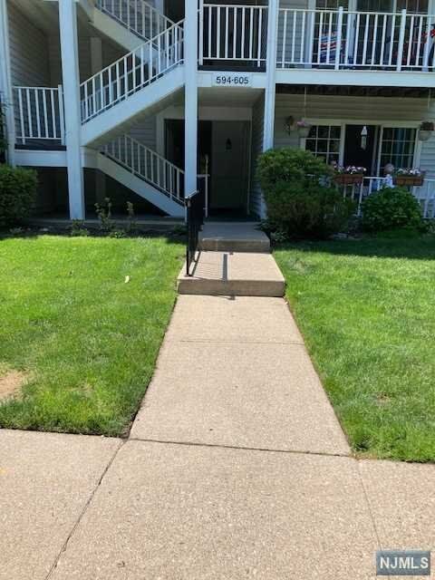 Property Photo:  599 Lilac Lane  NJ 07430 