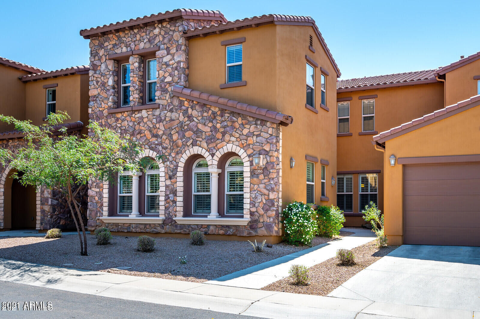 Property Photo: 20750 N 87th Street 1086 AZ 85255