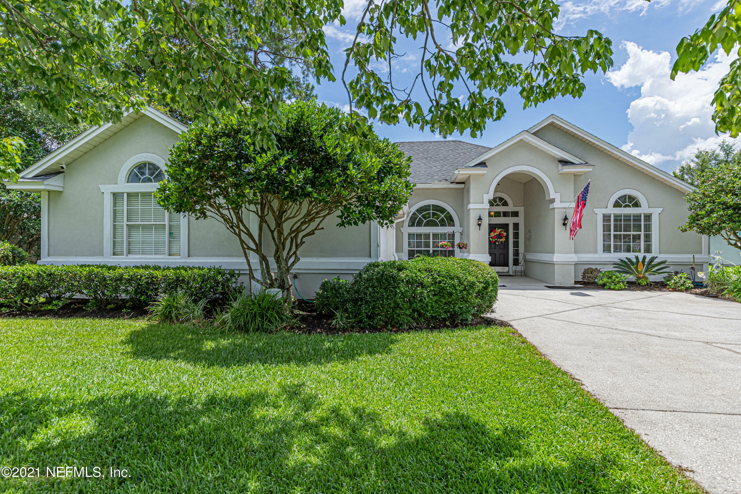 Property Photo:  1845 Bluebonnet Way  FL 32003 