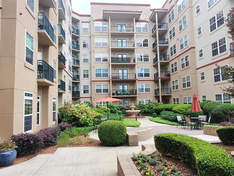 Property Photo: 230 E Ponce De Leon Avenue 225 GA 30030