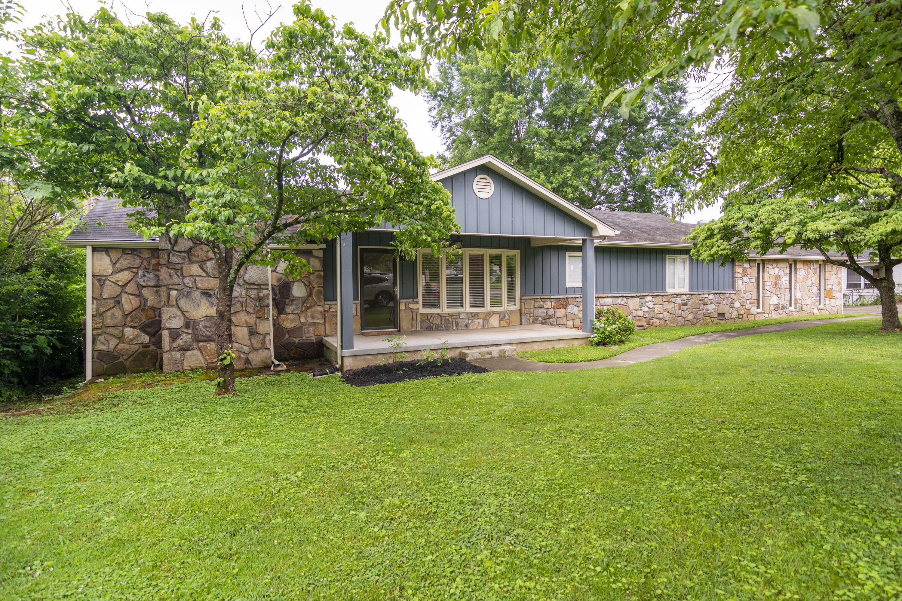 Property Photo:  2716 Spencer St  TN 37917 