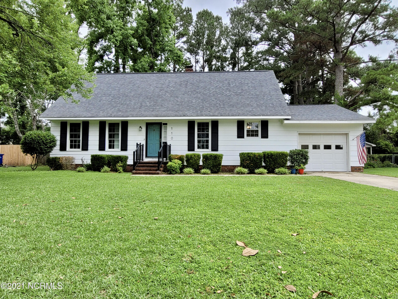 Property Photo:  110 Lionel Avenue  NC 28540 