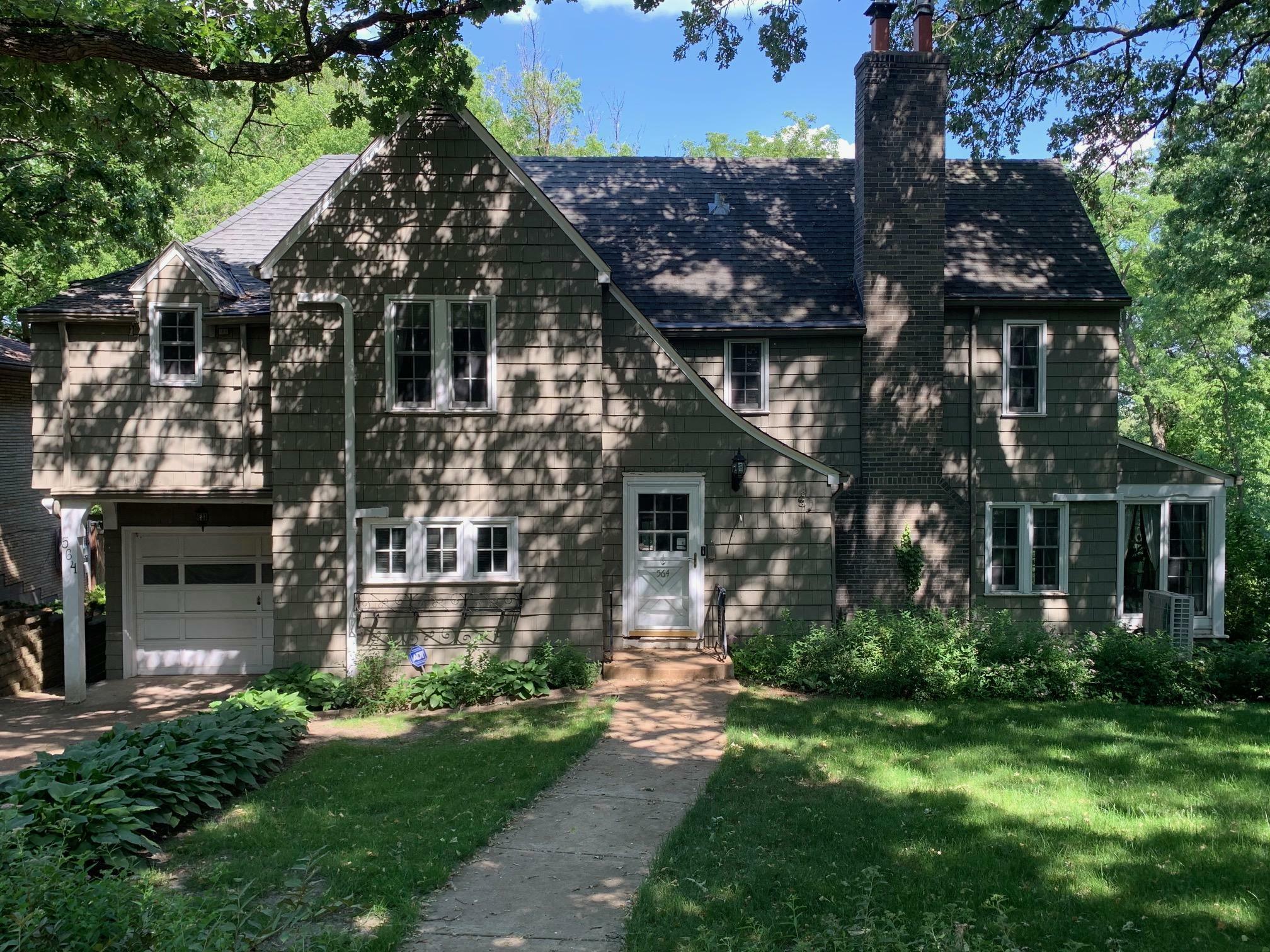 Property Photo:  564 Montcalm Place  MN 55116 