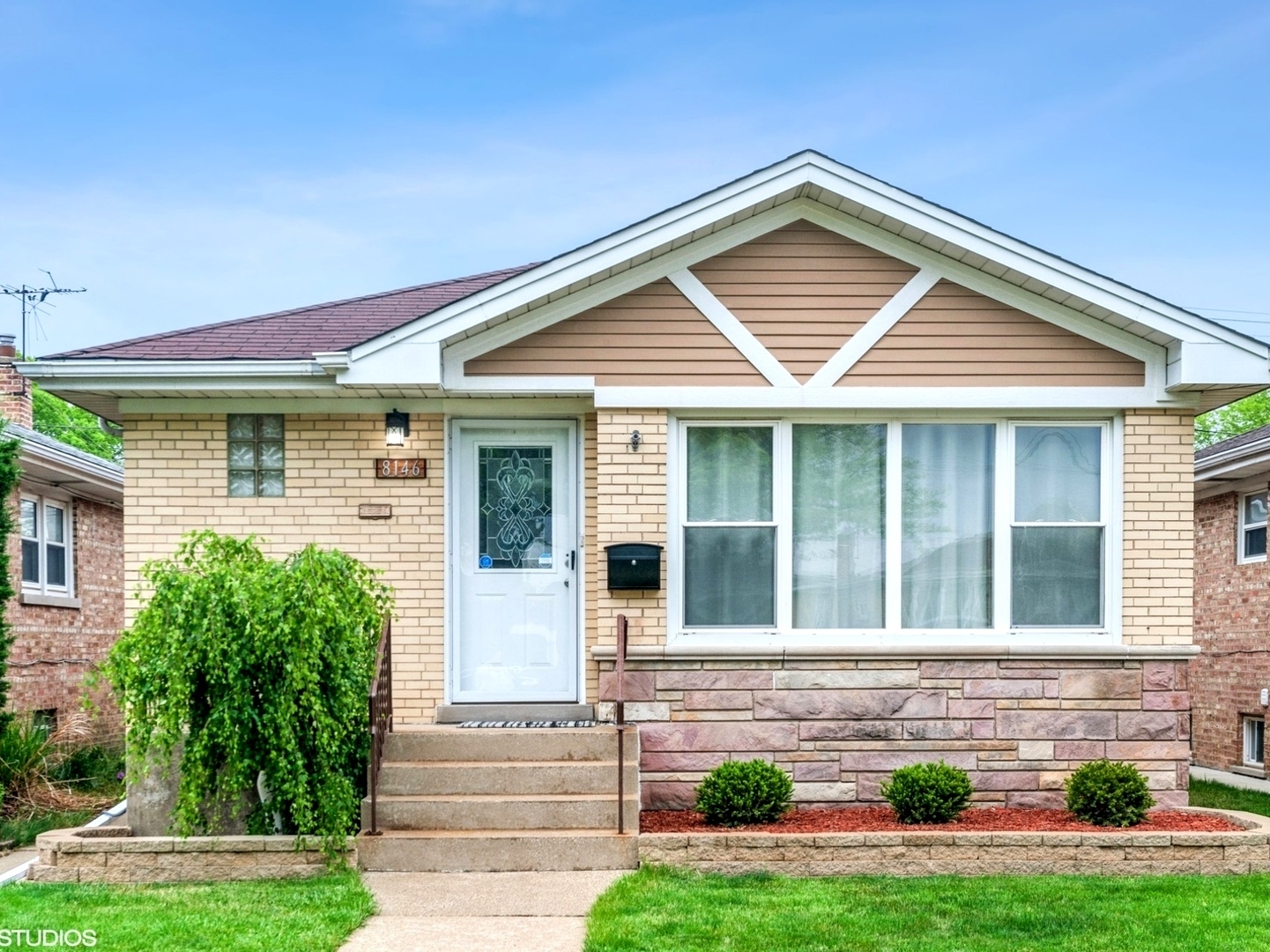Property Photo: 8146 W Addison Street IL 60634