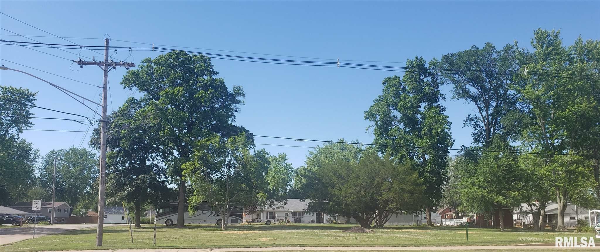 102 Esser Street  Washington IL 61571 photo