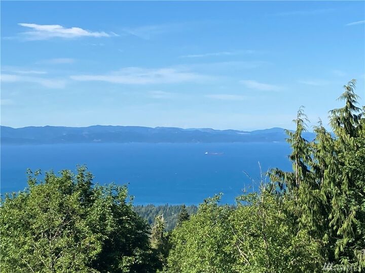 Property Photo:  999 Eagle Heights Rd  WA 98363 