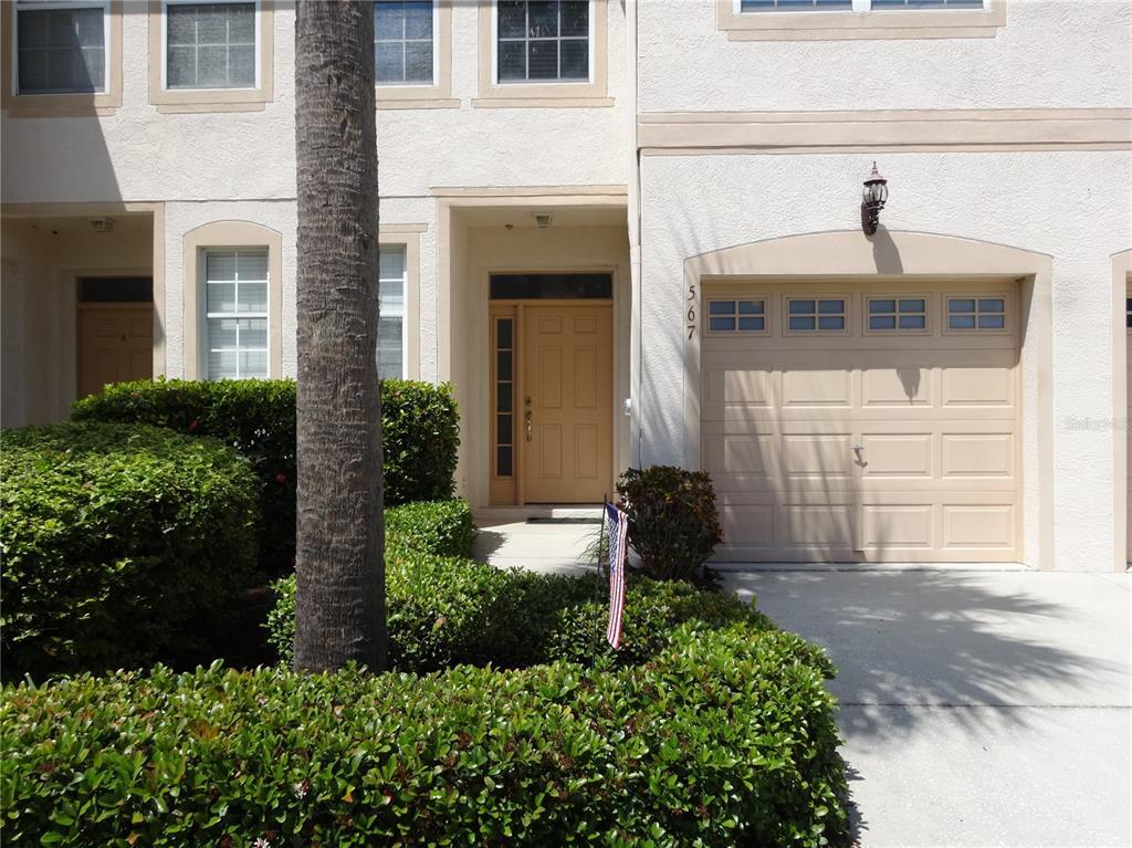 Property Photo: 567 Shoreham Court NE FL 33716