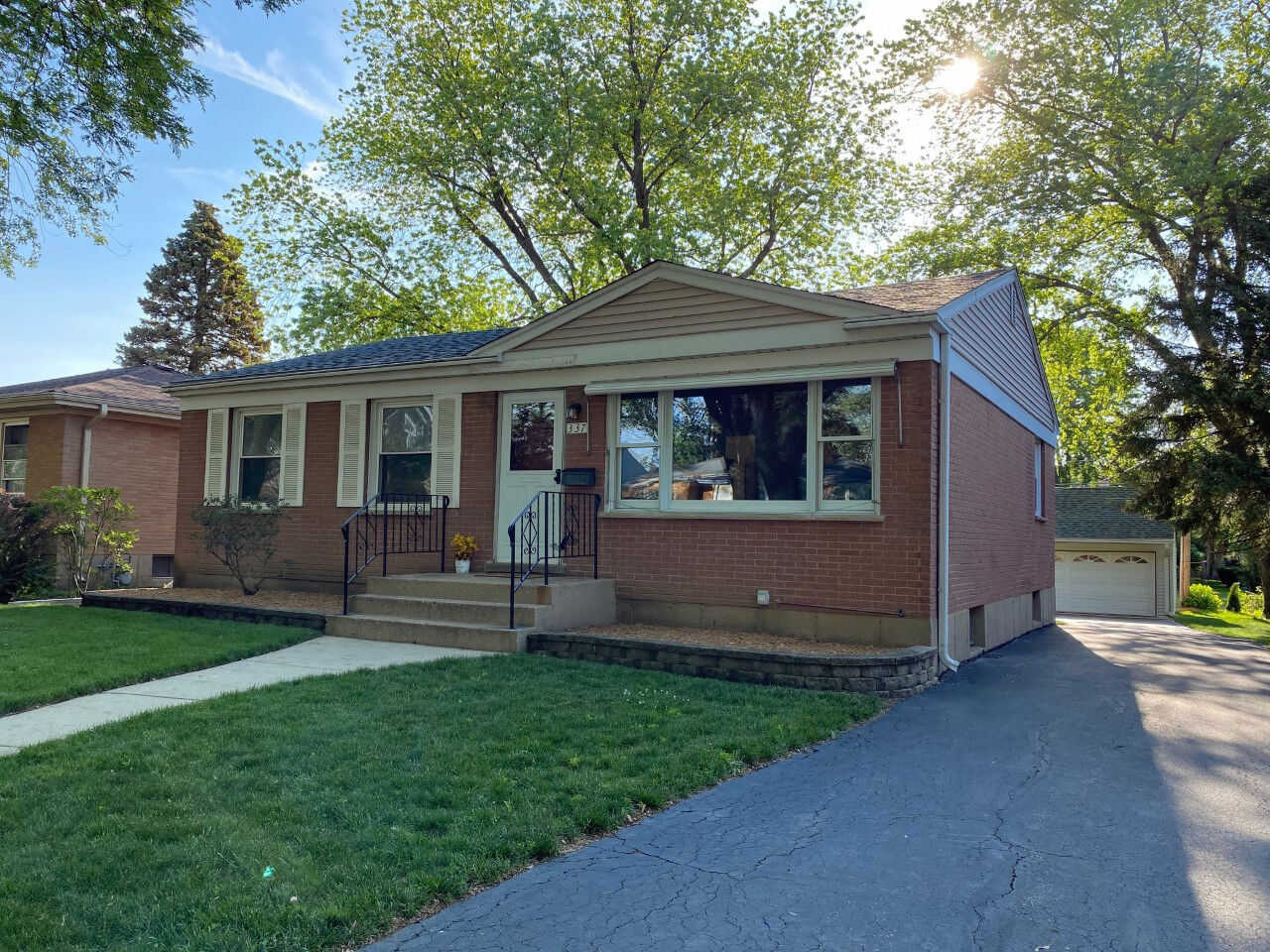 Property Photo:  337 N Lombard Avenue  IL 60148 