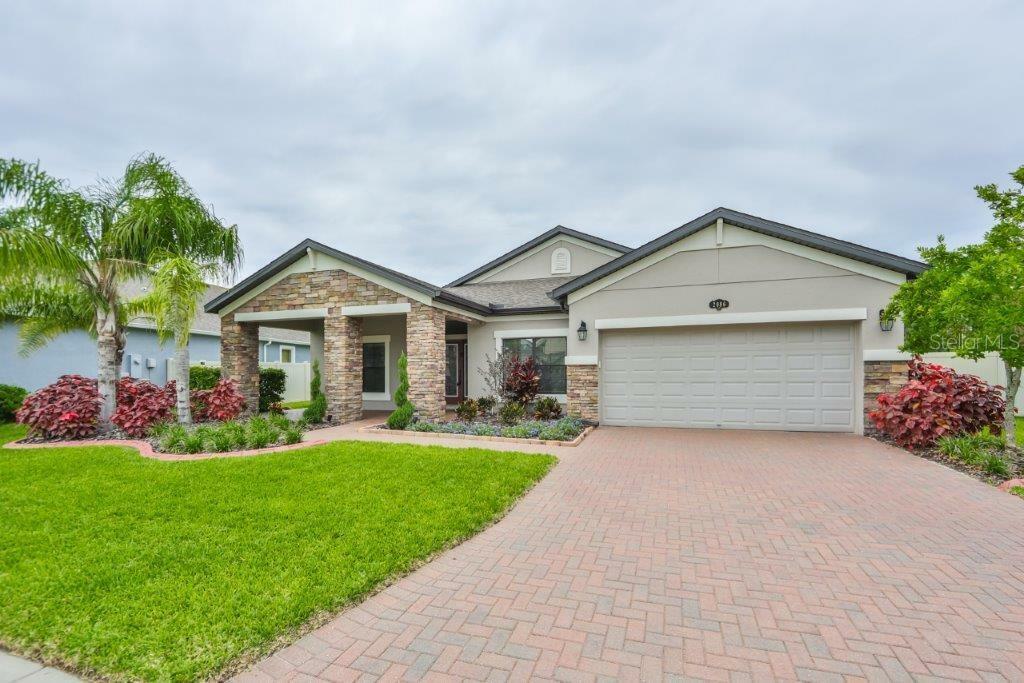 Property Photo:  2086 Zamia Loop  FL 33558 