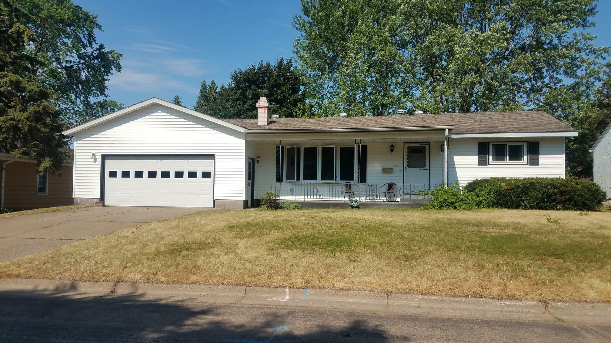 Property Photo:  319 26th Pl N  WI 54601 