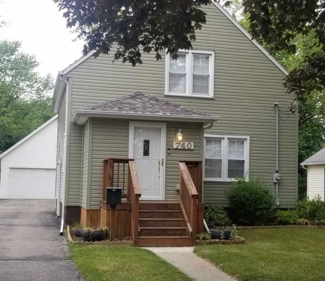 Property Photo:  740 Cleveland St  WI 53511 