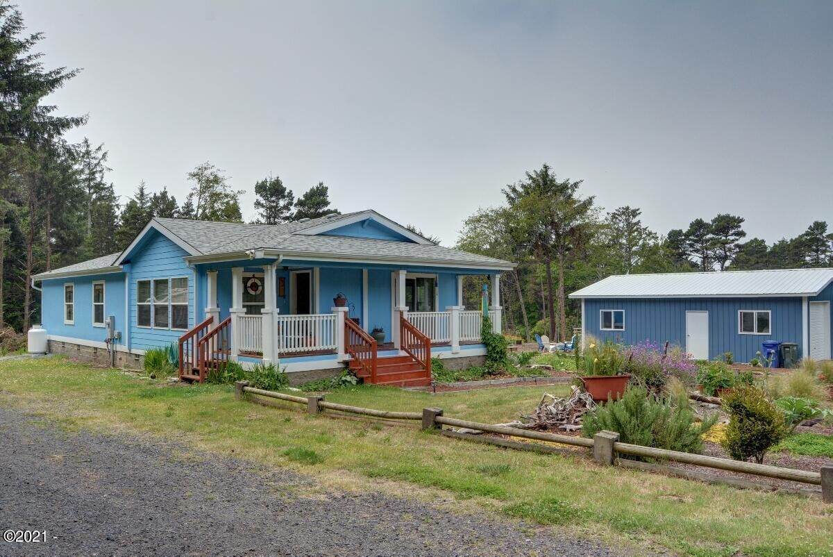 Property Photo:  11628 SE Birch Street  OR 97366 