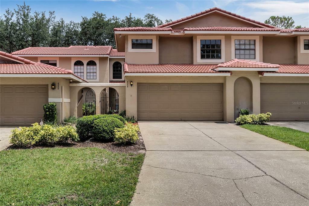 Property Photo: 8235 Ambrose Cove Way FL 32819