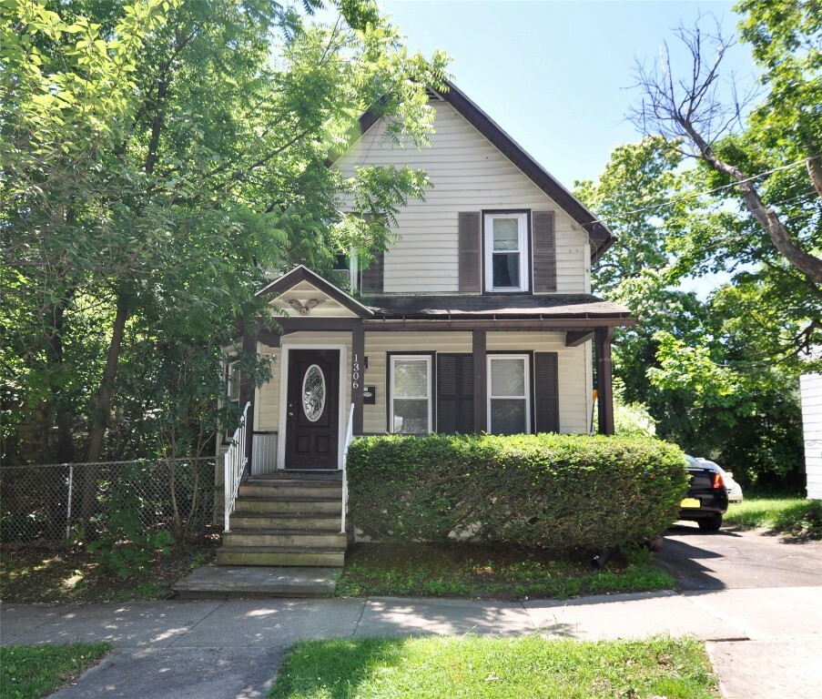 Property Photo:  1306 Vestal Avenue  NY 13903 