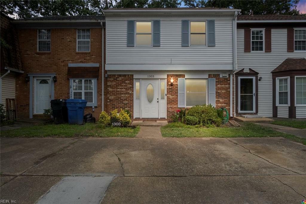 Property Photo:  1303 Gaineford Court  VA 23464 