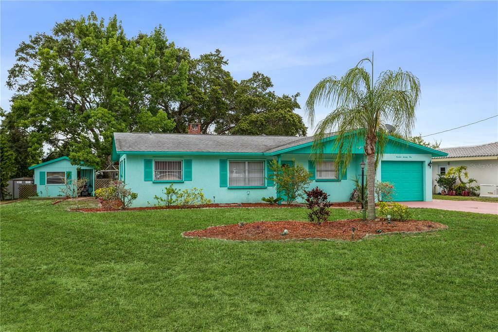 Property Photo:  1975 Fairview Drive  FL 34223 