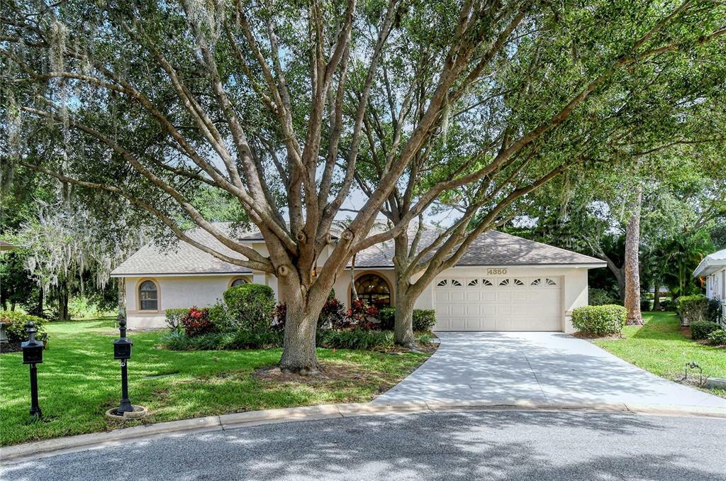 Property Photo: 4350 Indian Point Trail FL 34238