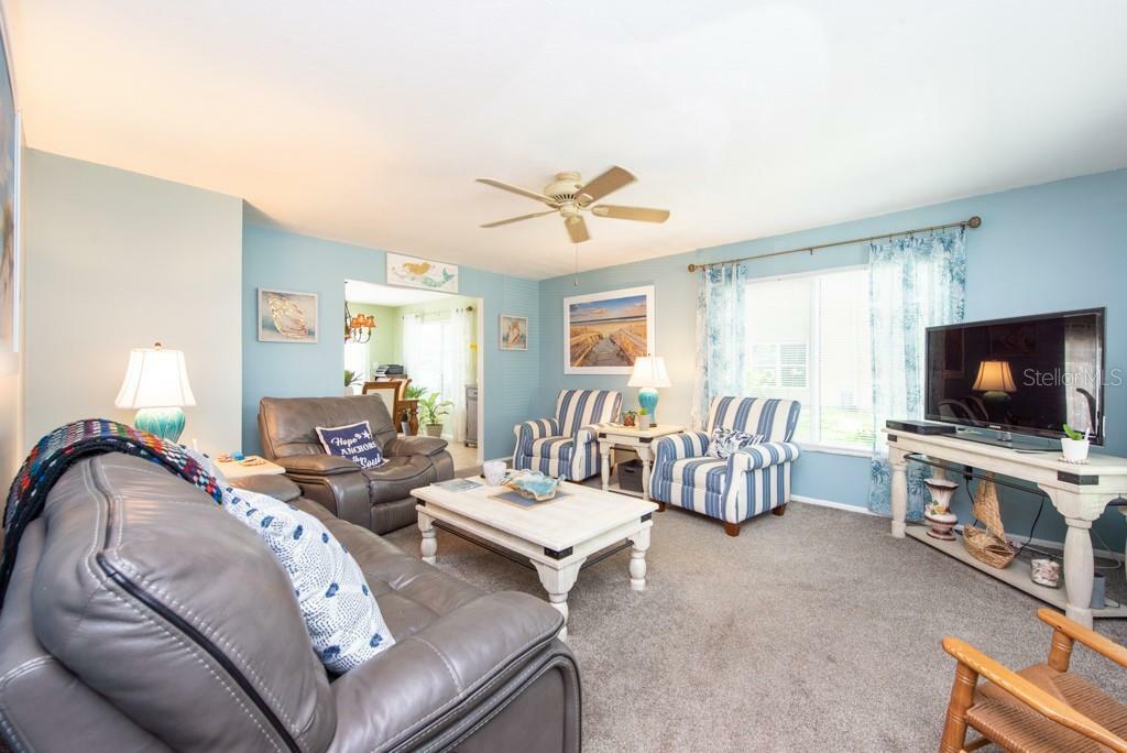 Property Photo:  205 Elliot Avenue 90  FL 34232 