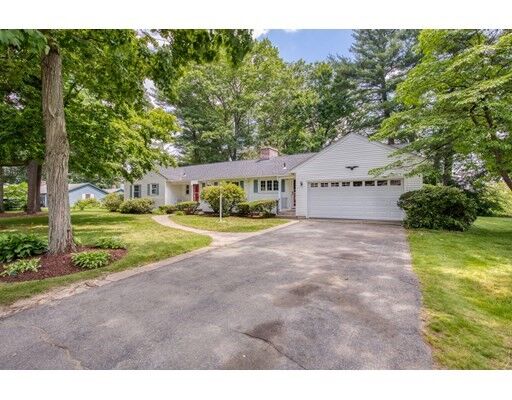 Property Photo: 35 Llewellyn Dr MA 01085
