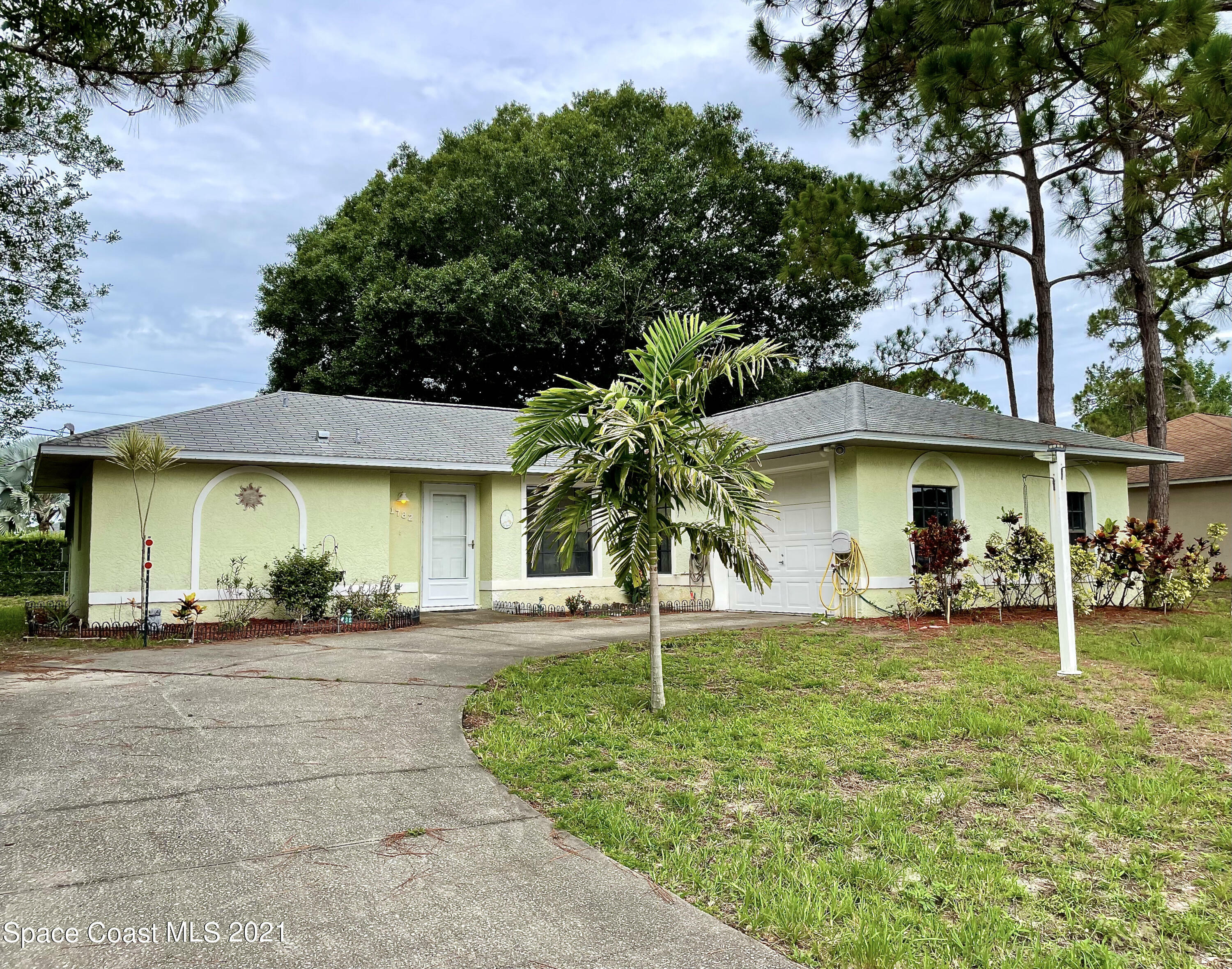 Property Photo:  1782 Wilkig Avenue SE  FL 32909 