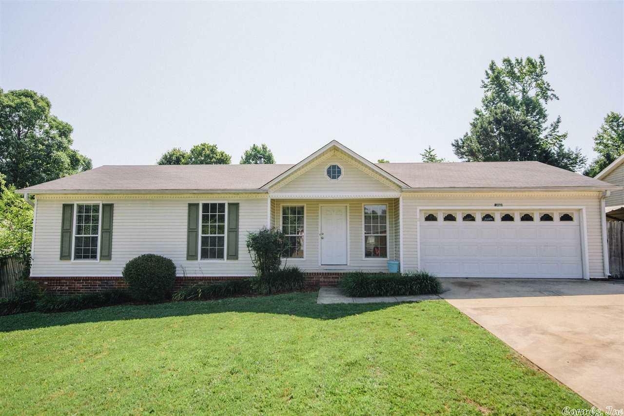 Property Photo: 13823 Rockinghorse Lane AR 72002