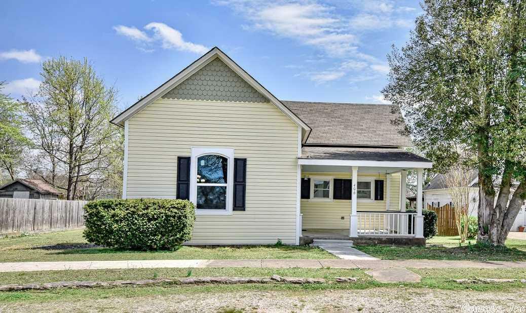 Property Photo:  406 Eleventh  AR 71953 