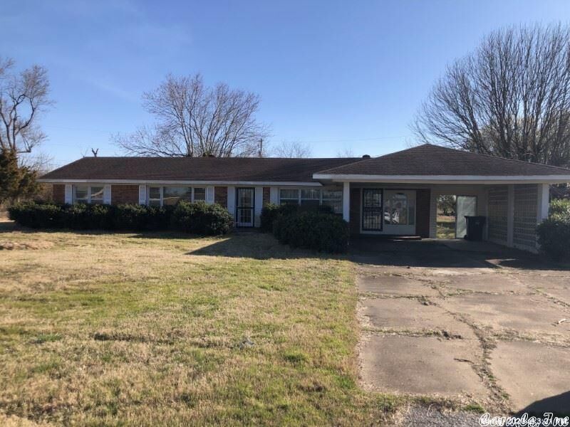 Property Photo: 718 Highway 412 AR 72476