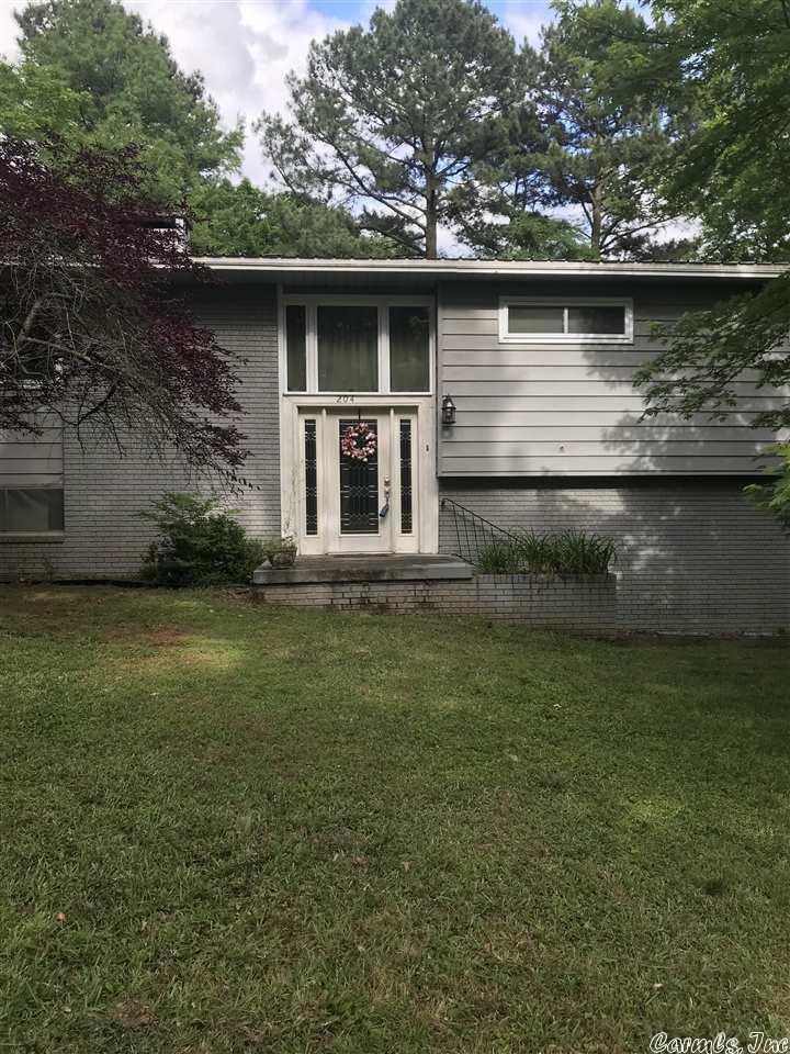 Property Photo: 204 N Little John Street AR 72127