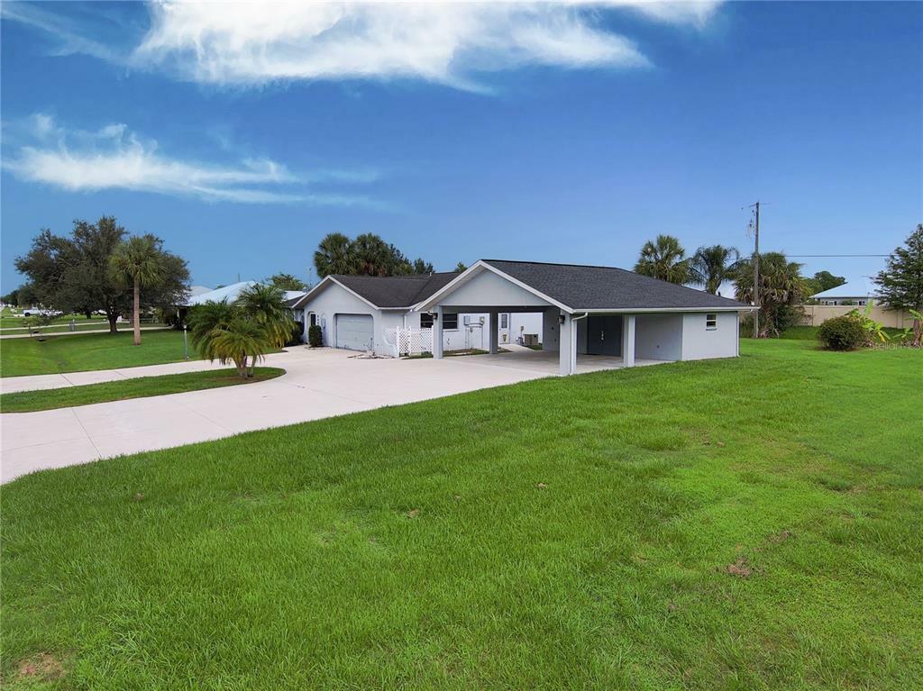 Property Photo:  8683 SW Sunnybreeze Road  FL 34269 