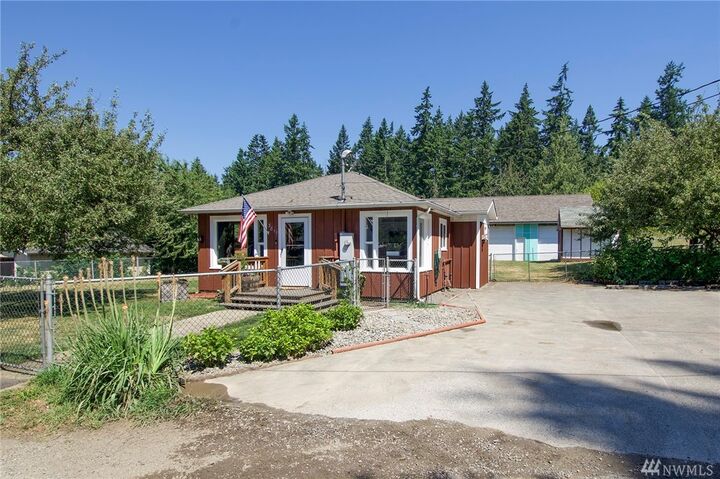 Property Photo: 3811 S Bean Rd WA 98363