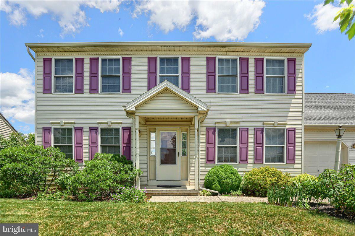 Property Photo:  572 Coachman Lane  PA 17078 