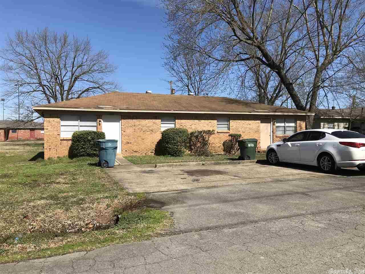 Property Photo:  1418 Hardy Street  AR 72034 