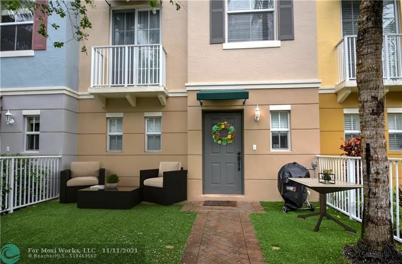 Property Photo:  514 NE 7th Ave  FL 33301 