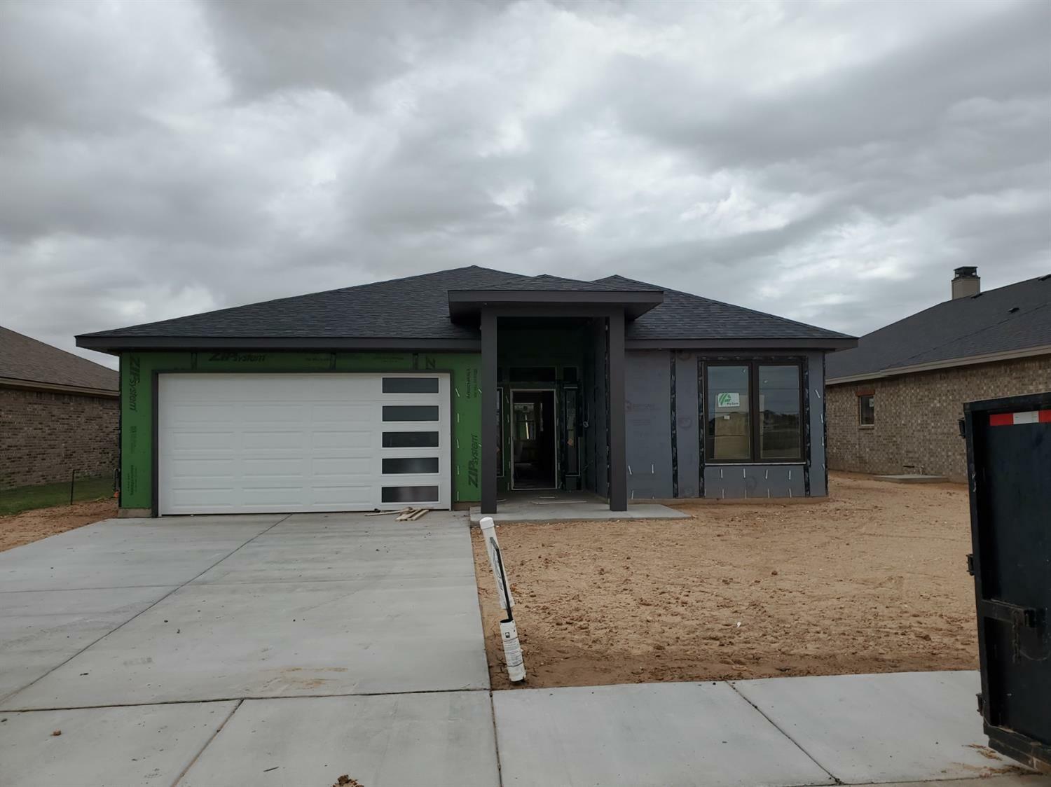 Property Photo: 1012 N Grover Avenue TX 79410