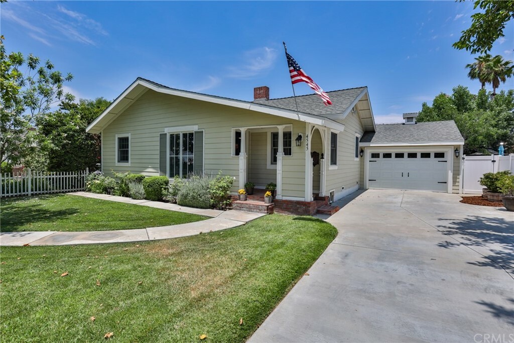 Property Photo:  4545 Oakwood Place  CA 92506 