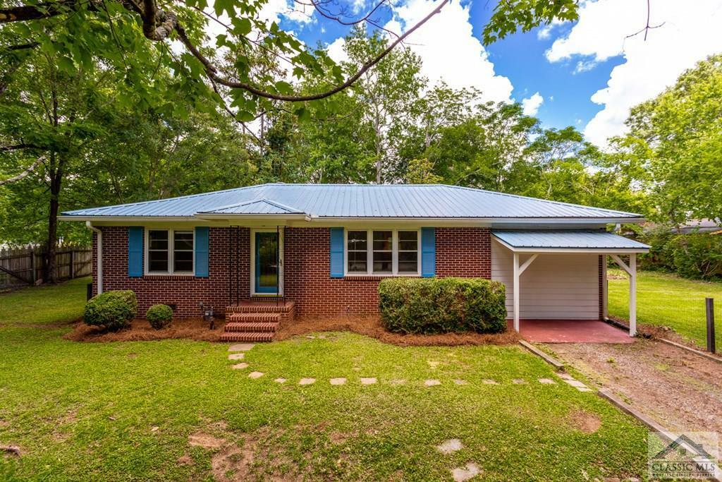 Property Photo:  214 Elm Street N  GA 30630 