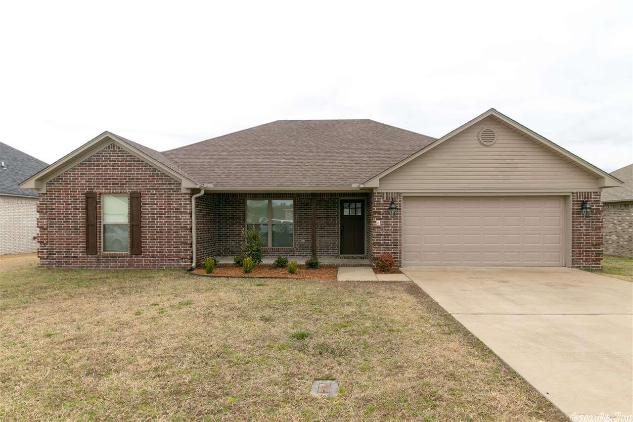 Property Photo: 6 Lapis Cove AR 72058