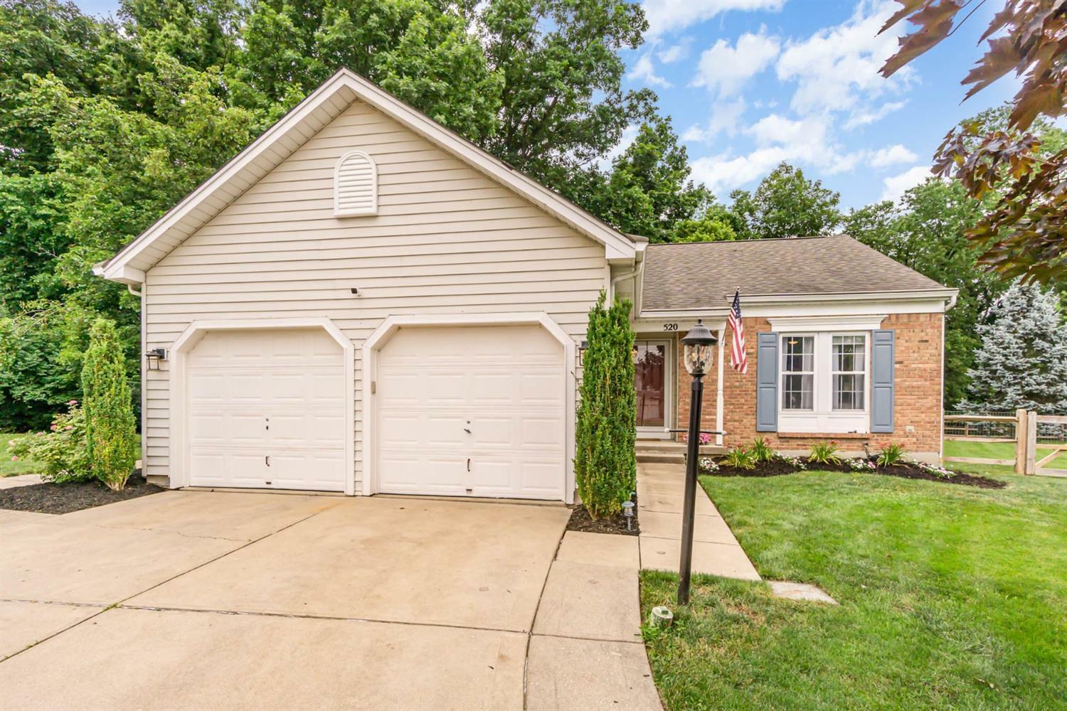 Property Photo:  520 Elm Ridge Ct  OH 45244 