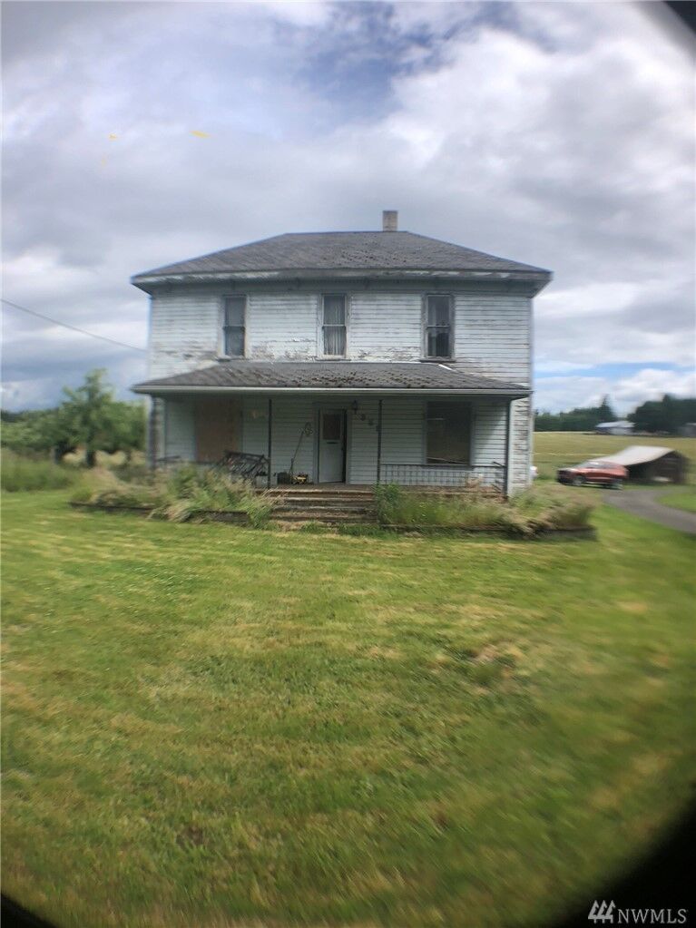 Property Photo:  352 N Prairie Rd  WA 98532 