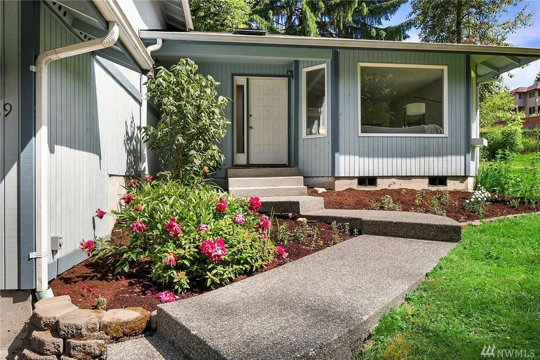 Property Photo:  17819 SE 137th St  WA 98059 