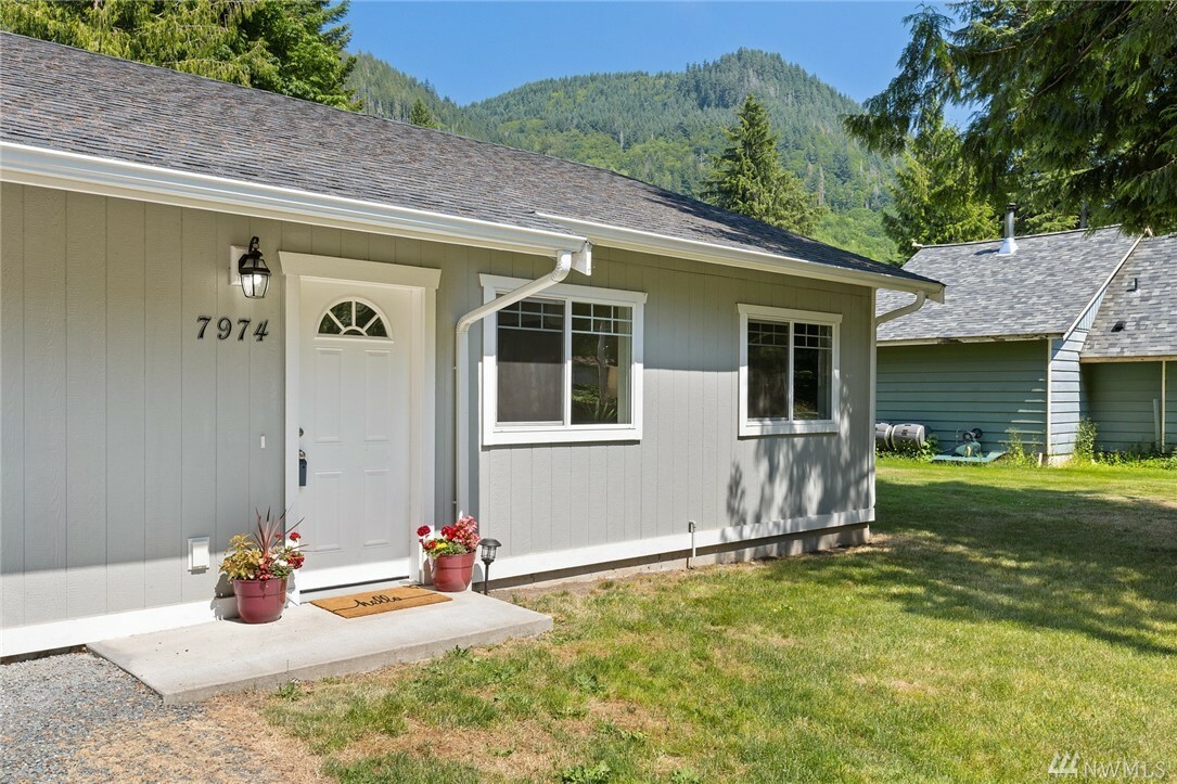 Property Photo: 7974 Oregon Trail WA 98266