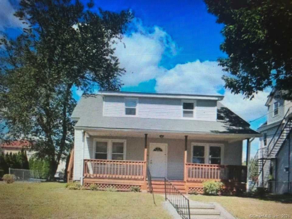 Property Photo: 96 Stowe Avenue CT 06460